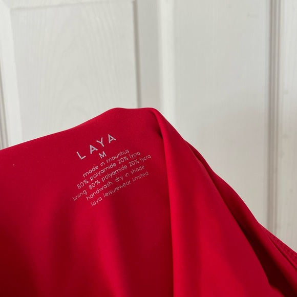 Laya goodbye stranger in red - Picture 5 of 5